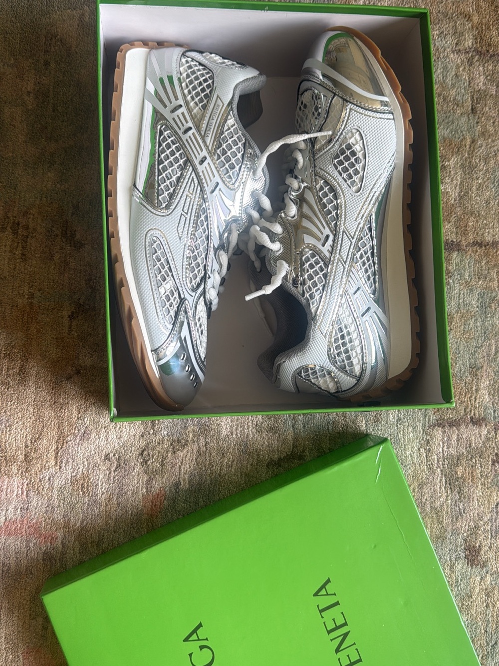 Bottega Veneta Kids White & Silver Mesh Runner Sneakers